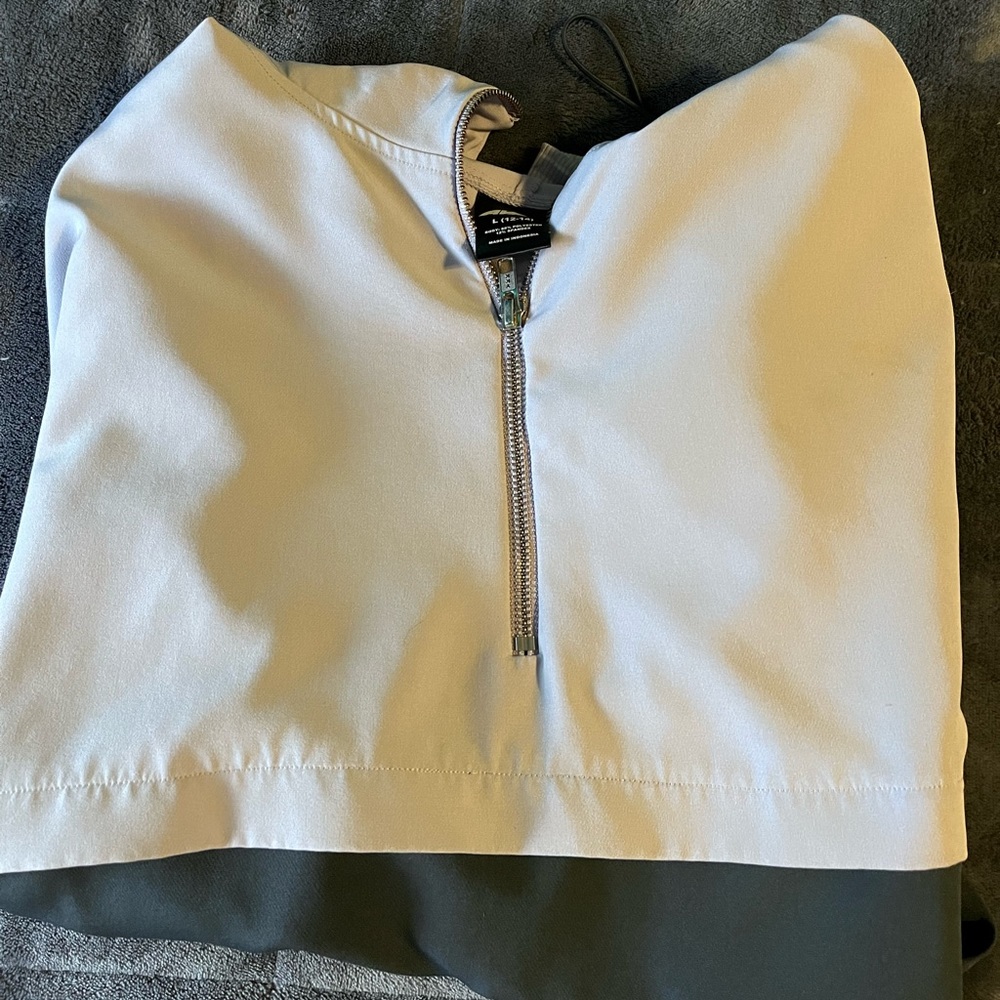 cute jacket, quarter zip, large